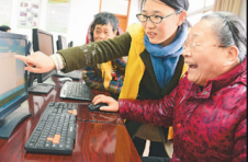 “银发网红”走俏 老年人网上开启“潮生活” “银发网红”走俏 老年人网上开启“潮生活”