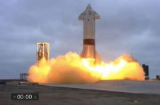这次终于没炸！刚刚，SpaceX星舰SN15高空试飞圆满成功