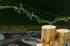 中国红牛发布年中成绩单 上半年销售额121.97亿元