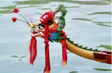 端午将至，广州天河泛起龙舟桨